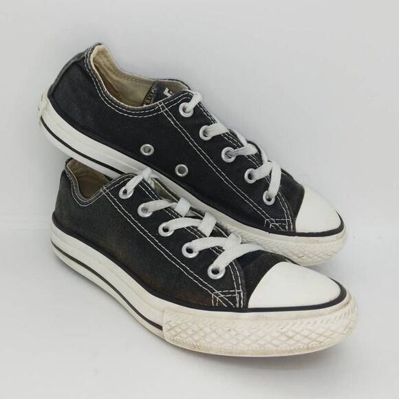 Converse Chuck Taylor AS Girl's Pre-owned Black Low Top Sneakers - sz. 1 - Picture 1 of 6